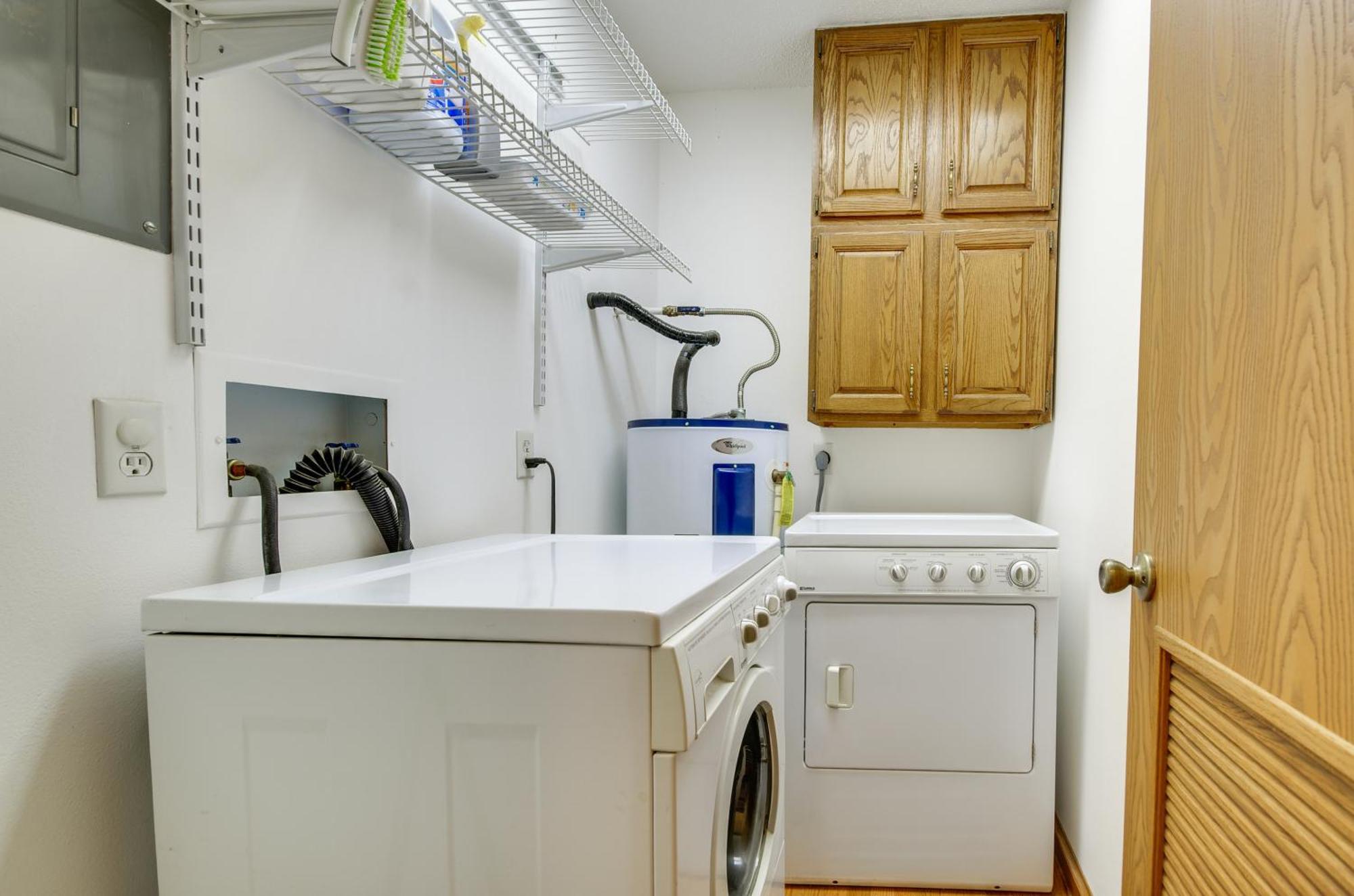 Cozy Lake Ozark Condo Rental With Grill, Pool Access Екстериор снимка